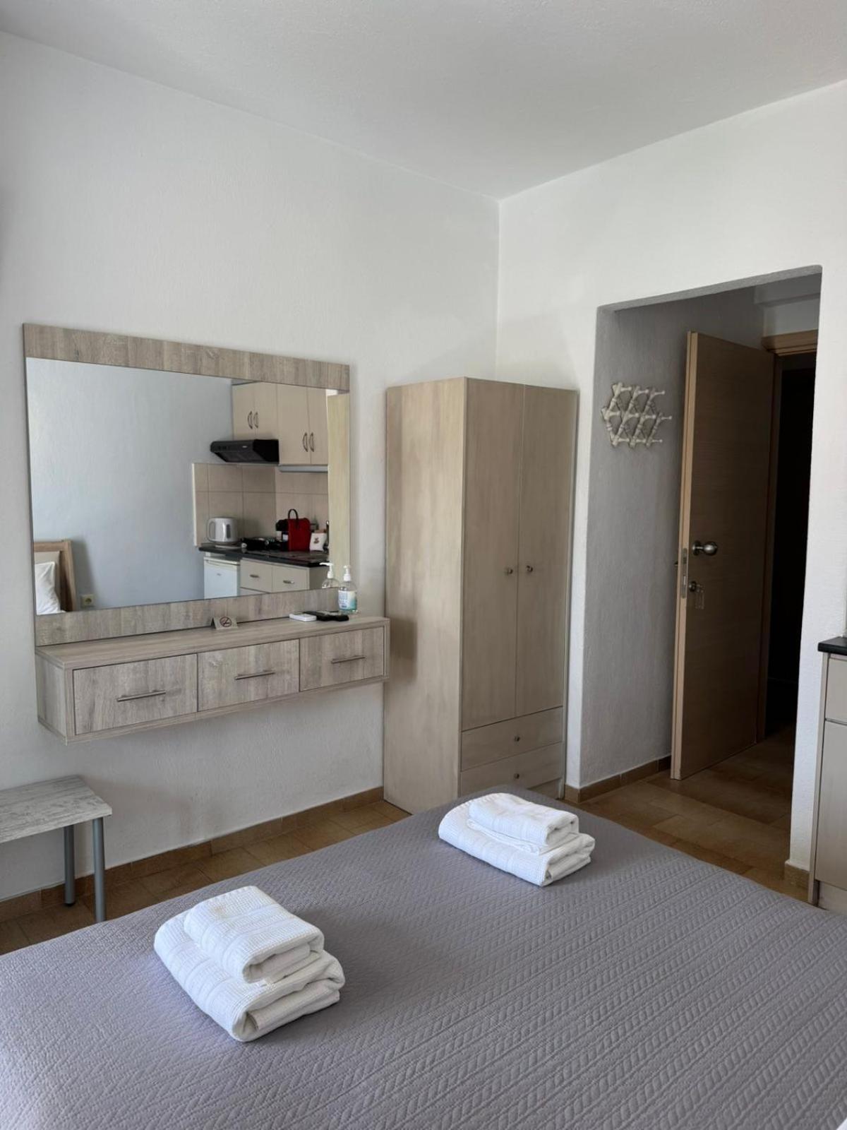 Haus Galini Appartement Sarti Buitenkant foto